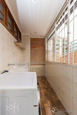 Image 22 - 395346