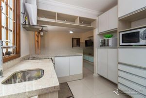 Image 19 - 395346