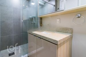 Image 19 - 395349