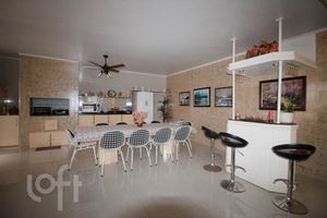 Image 4 - 395350