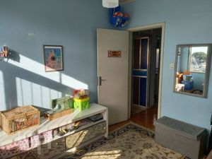 Image 14 - 395506