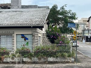 Image 1 - 395669