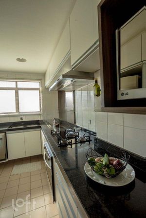 Image 38 - 396180