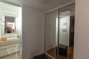 Image 20 - 396473