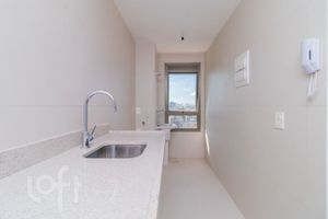 Image 21 - 396512