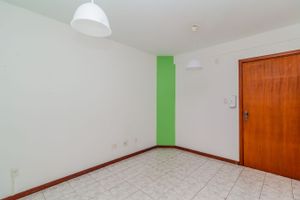 Image 3 - 396544