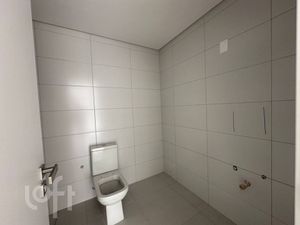 Image 19 - 396682