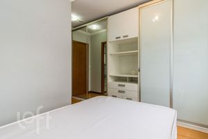 Image 21 - 396880