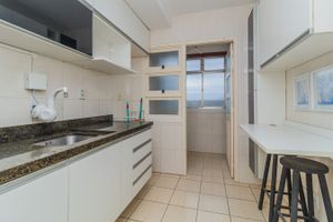 Image 14 - 396904