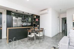 Image 6 - 397578