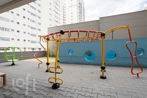 Image 17 - 397785