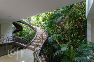 Image 10 - 397984