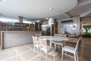 Image 21 - 397984