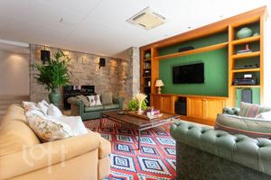 Image 32 - 397984