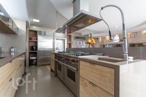 Image 19 - 397984
