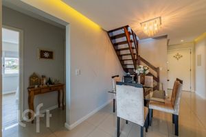 Image 4 - 398117