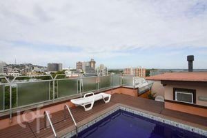Image 22 - 398118