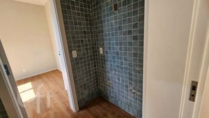Image 38 - 398330