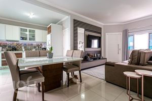 Image 10 - 398337