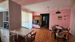 Image 2 - 398349
