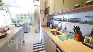 Image 3 - 398367