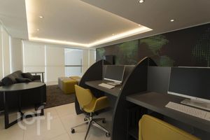 Image 4 - 398389