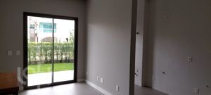 Image 5 - 398398