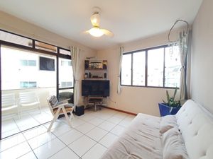 Image 10 - 398405