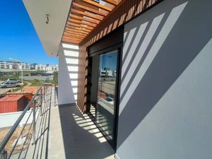 Image 12 - 398495