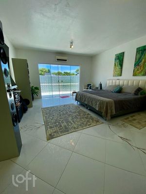 Image 6 - 398557