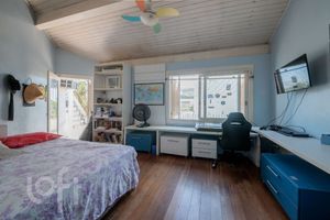 Image 19 - 398751