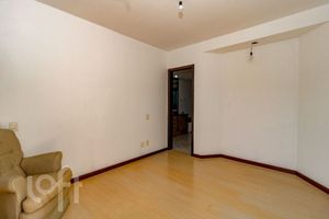 Image 17 - 398752