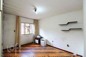 Image 11 - 398935
