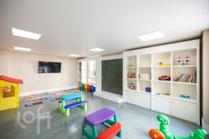 Image 38 - 399392