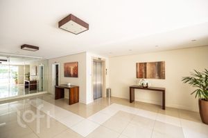 Image 37 - 399392