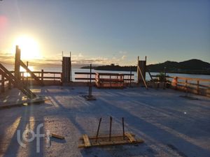 Image 21 - 400849