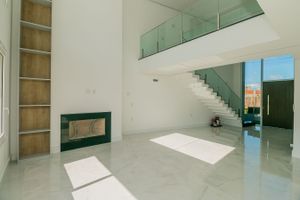 Image 3 - 400978