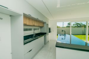 Image 30 - 400978