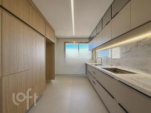 Image 10 - 401045