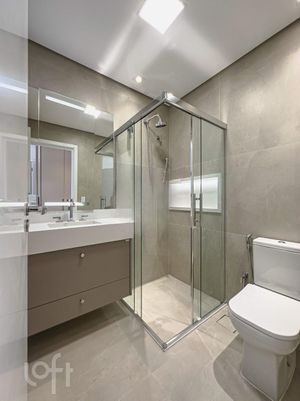 Image 19 - 401045