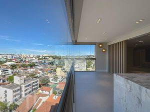 Image 8 - 401045