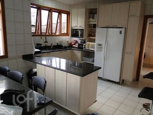 Image 20 - 401185