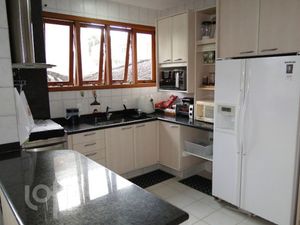 Image 19 - 401185