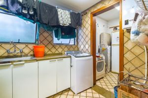 Image 36 - 401344