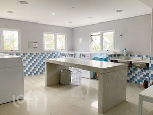 Image 19 - 401747