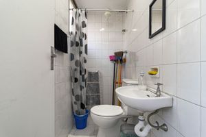 Image 19 - 401844