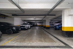 Image 20 - 401844