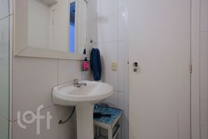 Image 36 - 402246