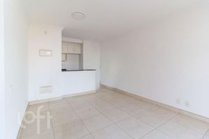 Image 1 - 402811