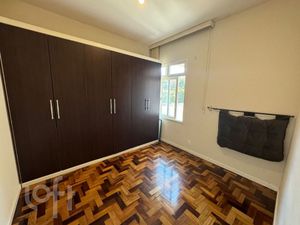 Image 18 - 404053